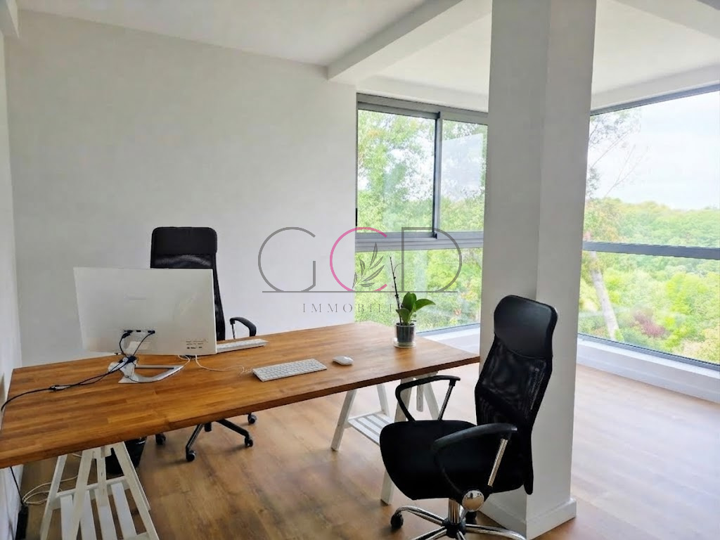 Local d'activité à vendre à St cannat, 457 m² – photo 3 sur 8