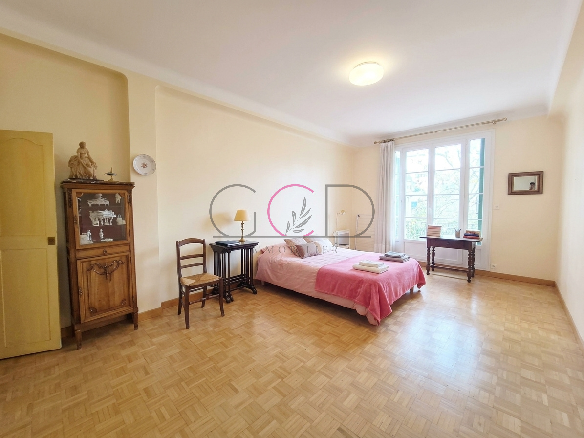 Appartement à vendre à Aix en provence, 130 m², 6 pièces – photo 2 sur 6