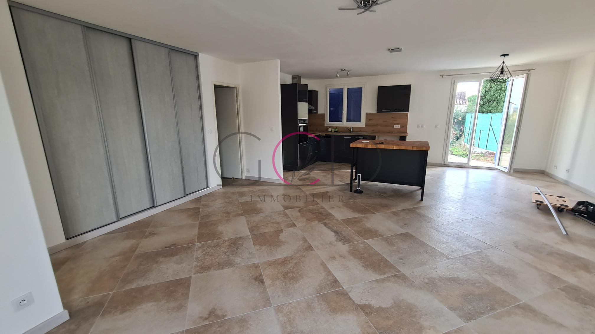 Maison à louer à Coudoux, 124,69 m², 5 pièces – photo 2 sur 6