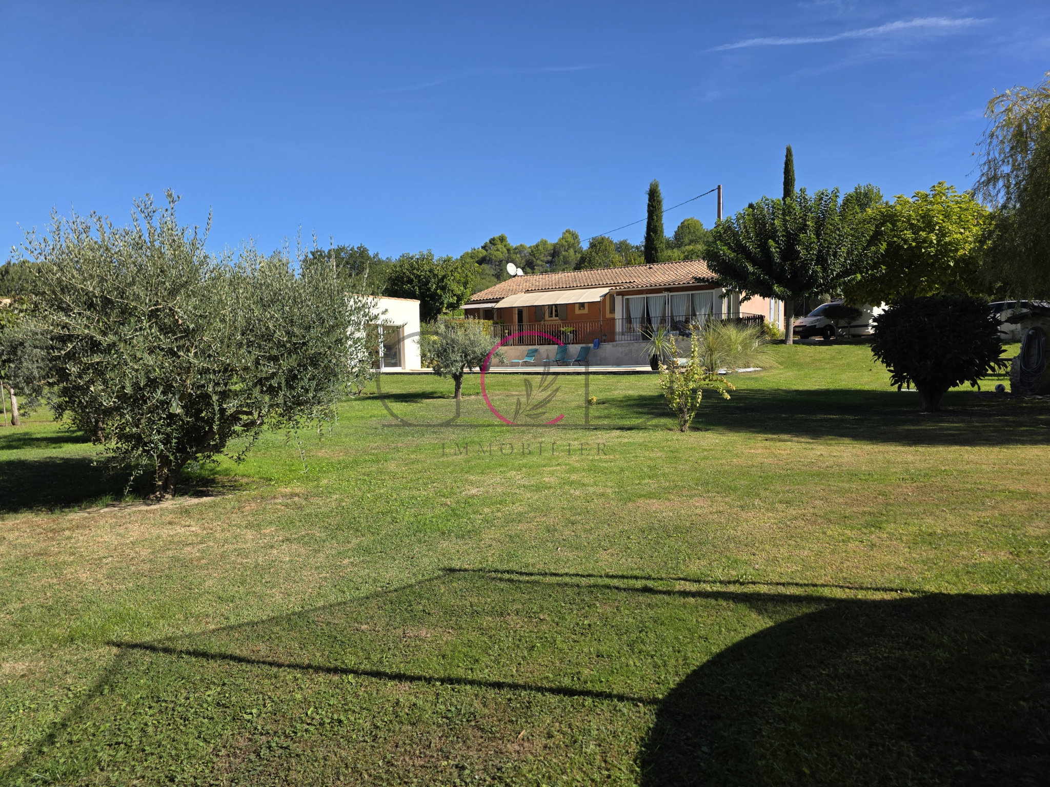 Maison à vendre à Ansouis, 114 m², 4 pièces – photo 1 sur 15